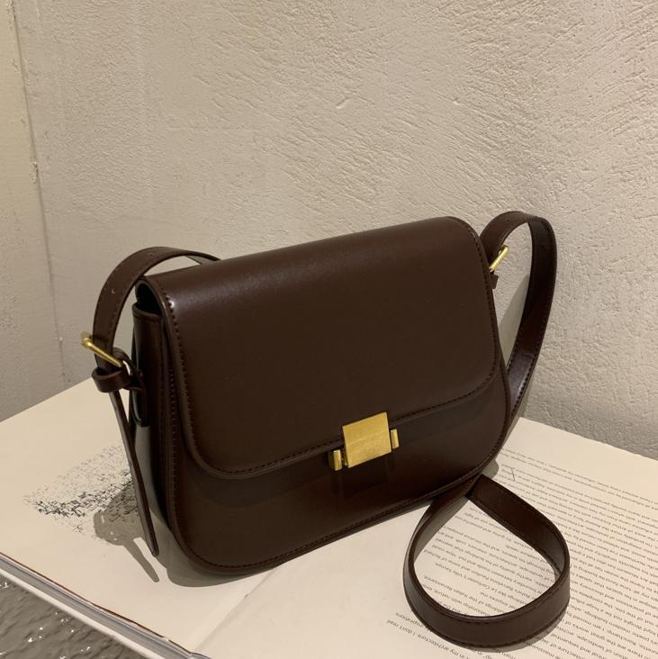 Bag pequeño para mujeres 2024 nuevo retro simple bolso de tofu axilar de textura superior nicho estilo extranjero bolso de hombro simple