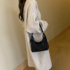 Winter fashionable shoulder bag, underarm bag, one-shoulder bag, 2023 collection