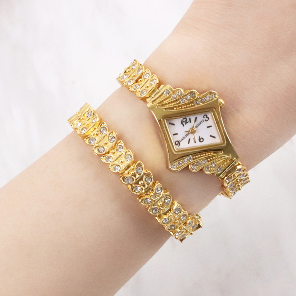 Cross-Border Popular Diamond-Encrusted Fashionable Korean-Style High-End Watch for Women, Bracelet Quartz Watch, Bracelet Watch Set