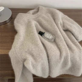 浣熊绒软糯套头毛衣女冬季高级感慵懒宽松马海毛针织打底内搭上衣