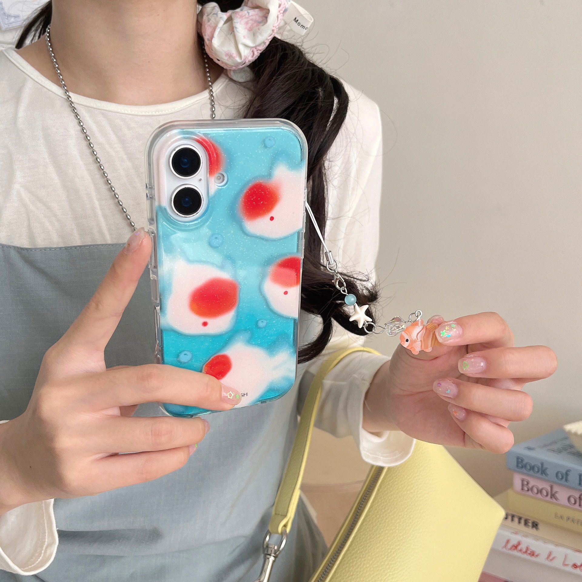 Pez cabeza grande burbuja azul translúcida coreana para Apple 15/16 funda para teléfono móvil 15ProMax nicho 14 femenino 13 nuevo 16P