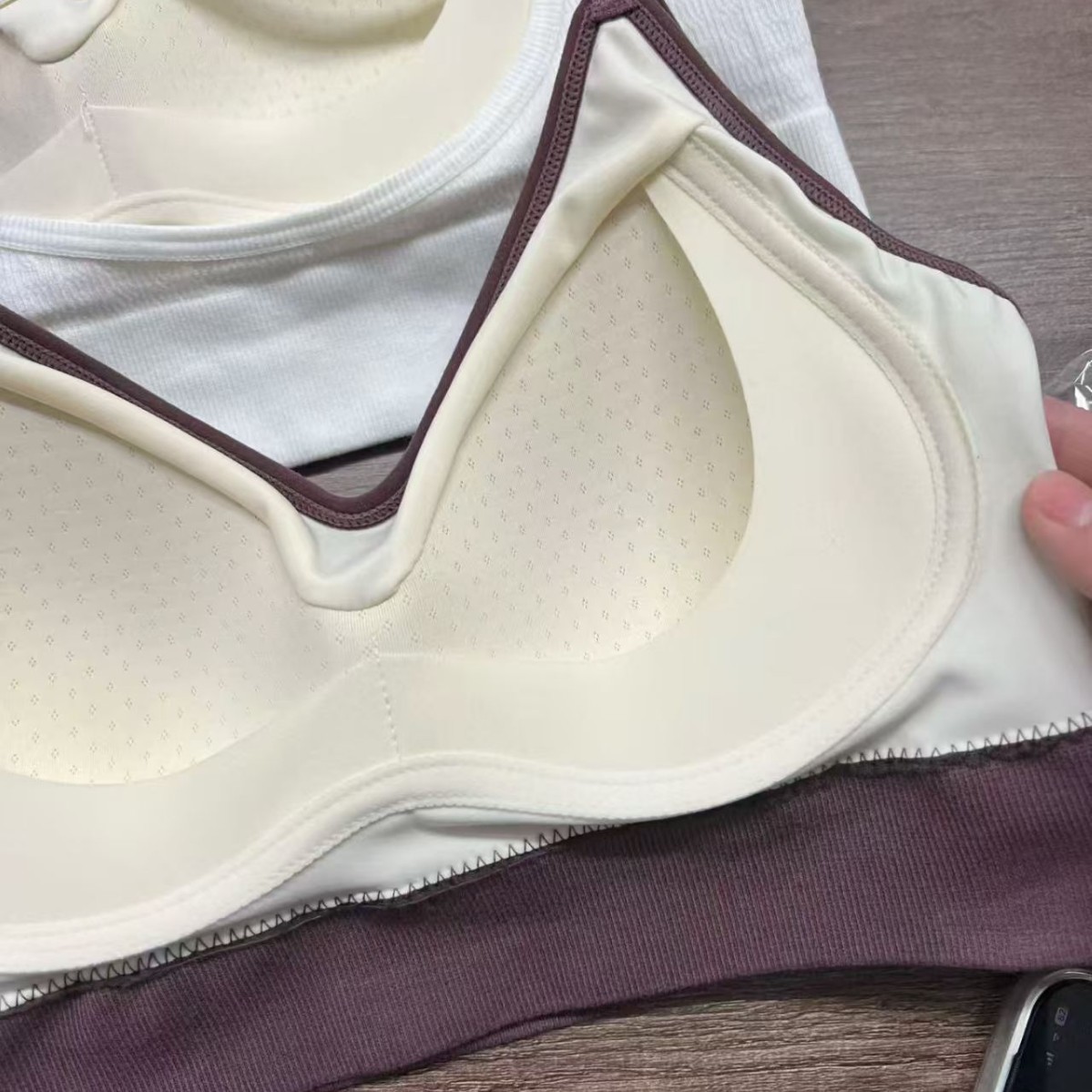 2506 # stock cabina hermosa espalda envuelta pecho ropa interior pequeño pecho reunido taza fija para recoger el pecho interno con sujetador de látex