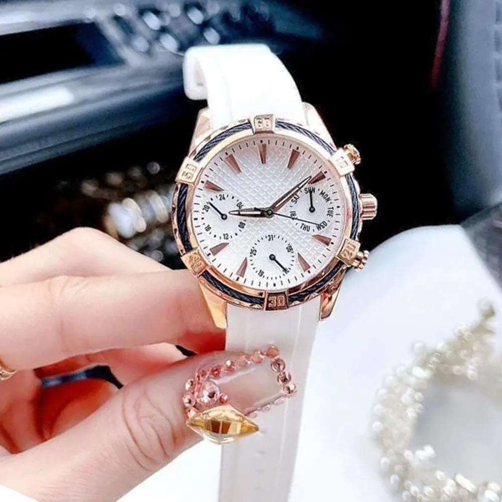Wholesale Gues Watch Women's U1098L1 Gus Fashion Three-Eye Chronograph Quartz Small Blue Needle Women's Watch U0562L1