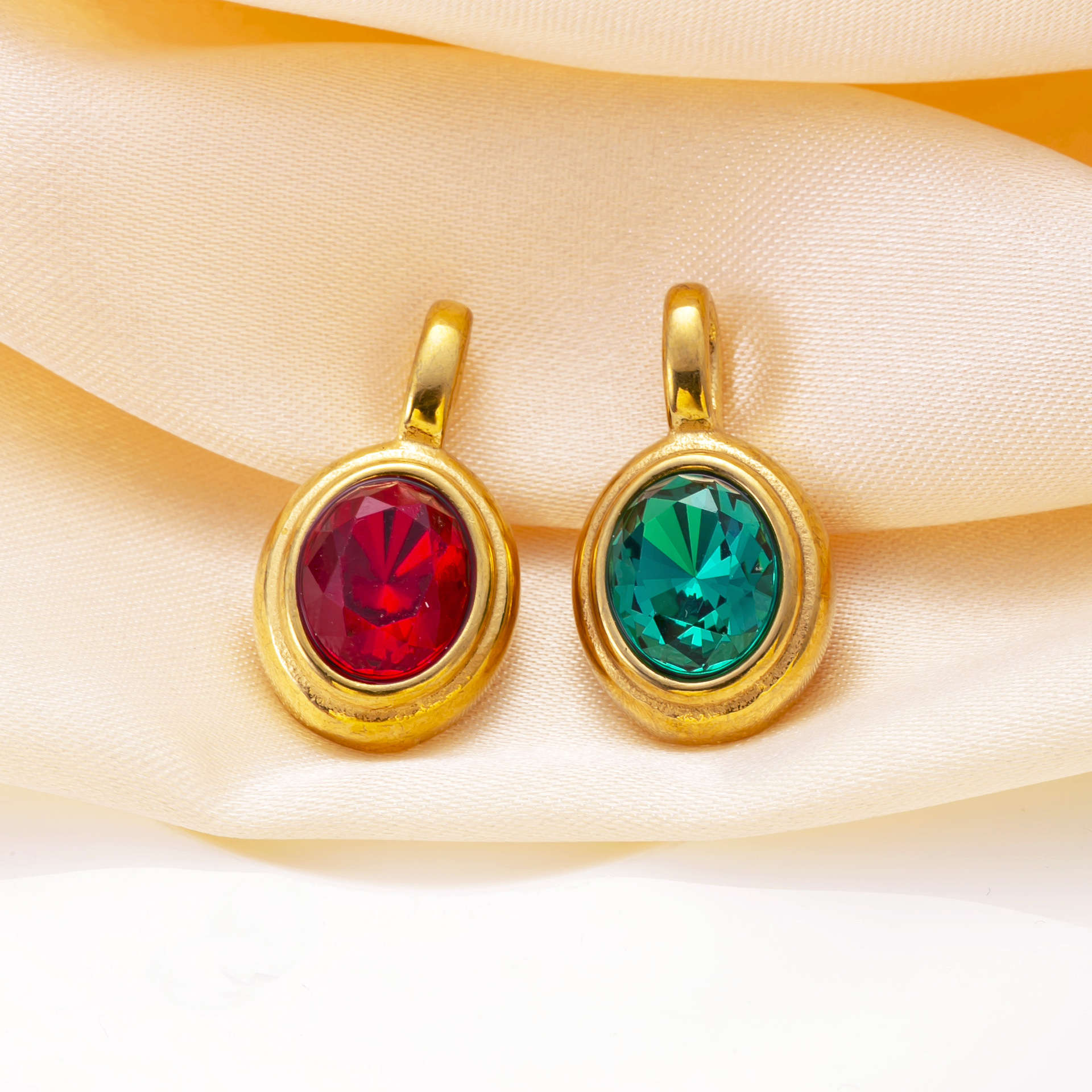 Colgante único, nuevo producto transfronterizo, joyería de acero de titanio, accesorios de diamantes ovalados de fundición, accesorios de joyería de bricolaje de estilo de palacio de lujo ligero