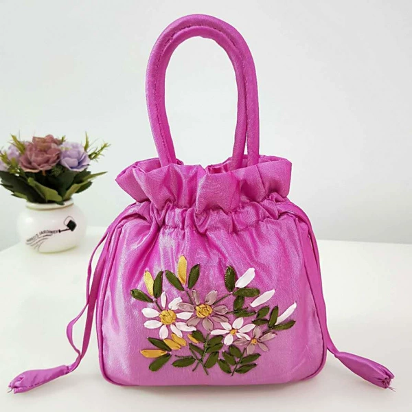 Watermelon red pumping rope embroidery bag