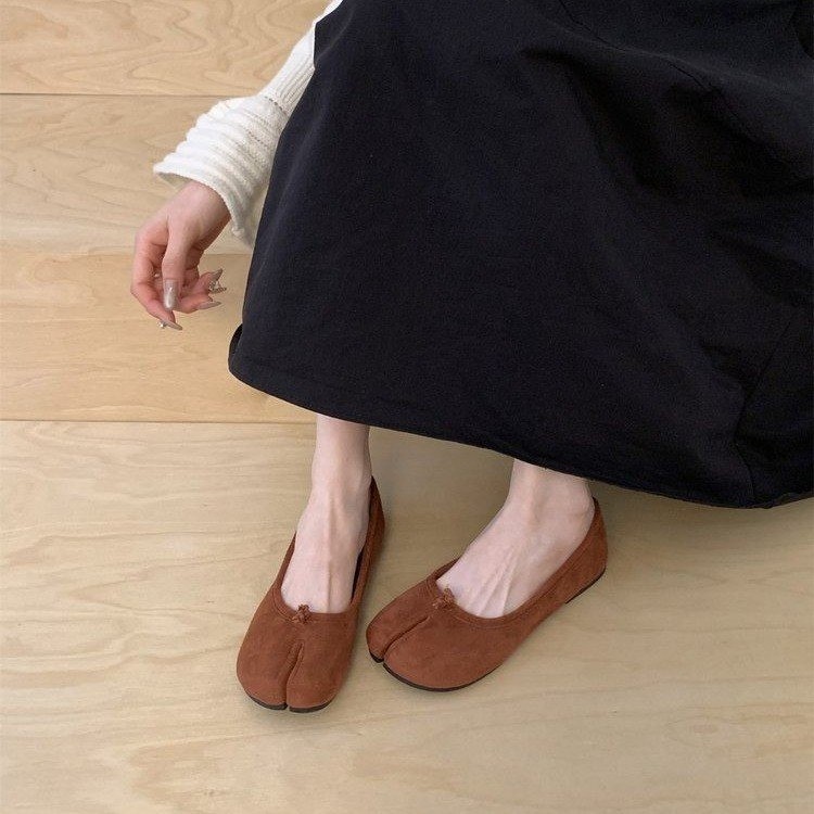 2026 verano de moda casual y cómodo nuevo estilo francés dedos de dedos suaves de fondo poco profundo suave zapatos de pezuña de cerdo de noche