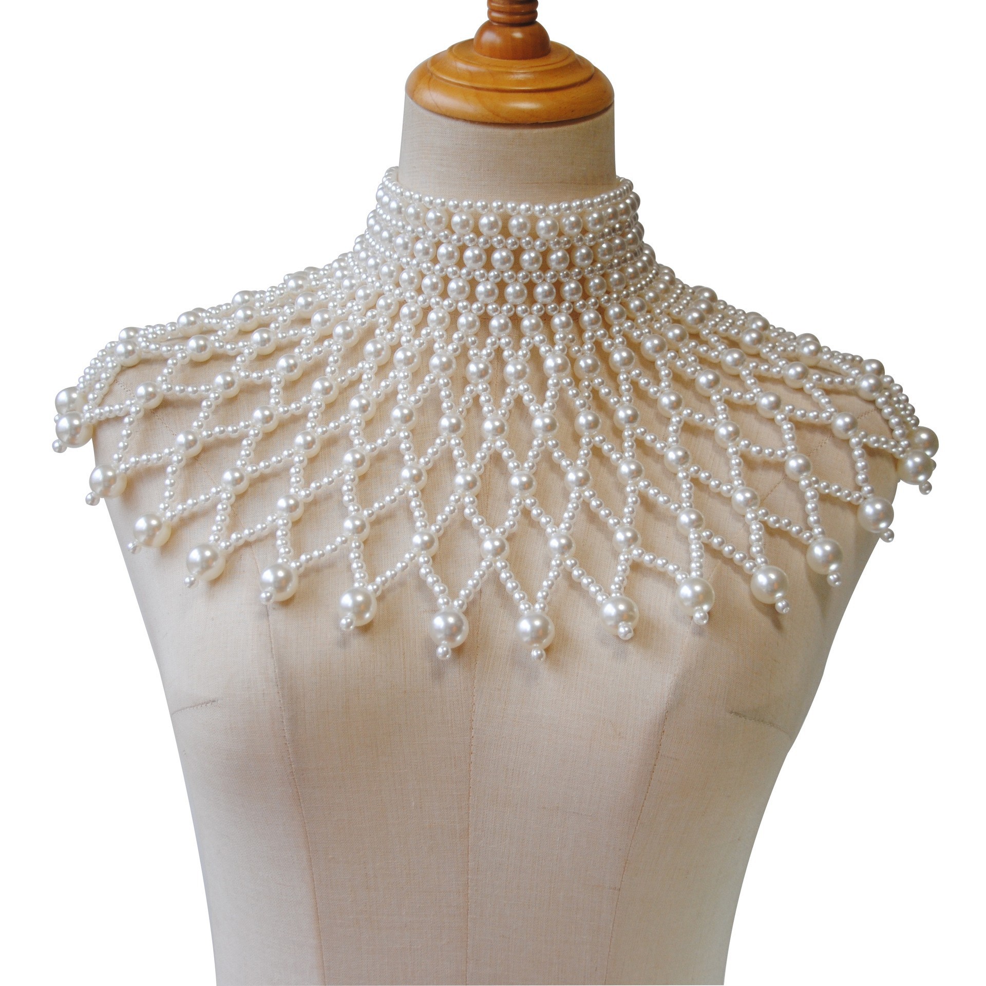 Collar europeo y americano Joyas transfronterizas Chal de perlas de alta calidad Tejido a mano Temperamento hueco Decoración de pecho en forma de abanico Cadena de cuerpo