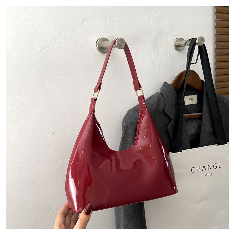 660g Weight Nylon Lining Material Zipper Closure Type Single Shoulder Strap Strap Type Underarm Bag Bags Type Daily, Shopping Occasion Pu Leather Material Solid Color Pattern All Seasons Season Women's Gender Streetwear Style Pillow Shape Shape Small Size Women's Small Pu Leather Solid Color Streetwear Pillow Shape Zipper Underarm Bag 9