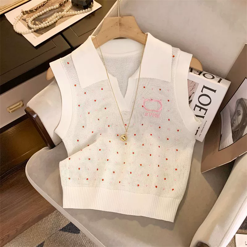 Knitted summer thin sweater sleevless, polo collar, with embroidery