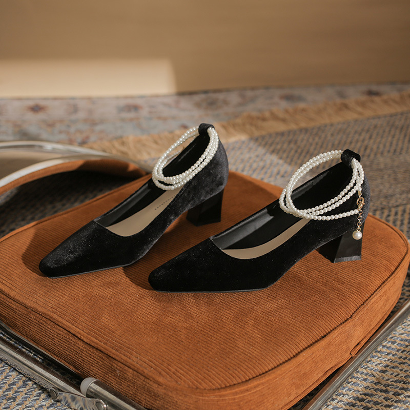 Eleganta mörkgröna pumps med pärlor för dam höst och vinter_voghion.com