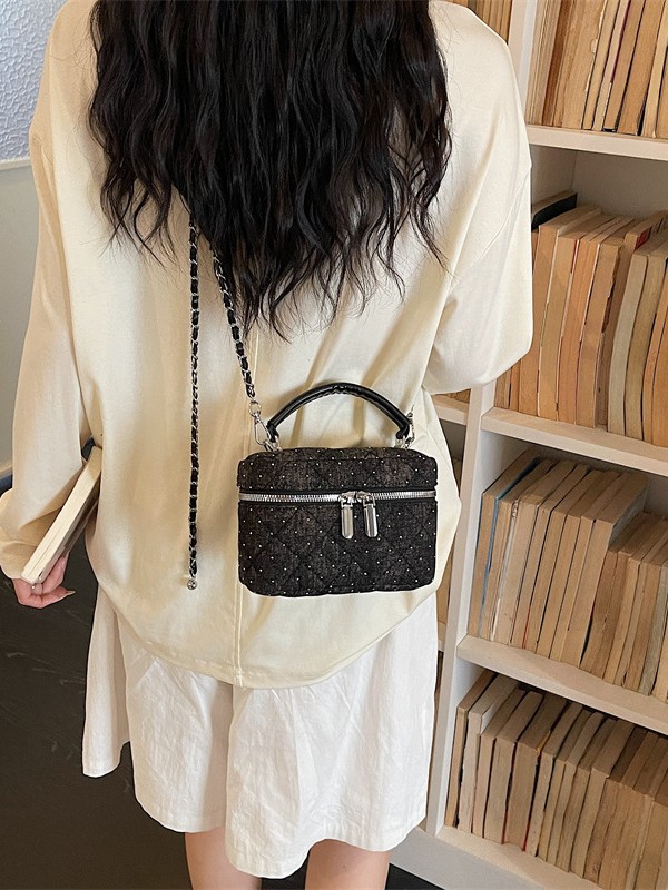 Pequeño viento de moda bordado a cuadros de diamante bolso de mano para mujeres 2026 nuevo denim ligero de lujo cadena mochila