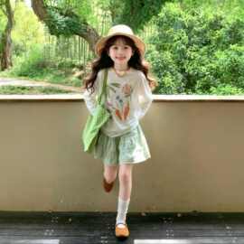 女童夏套装2026新款儿童巨好看长袖防晒T恤夏装女大童时尚两件套