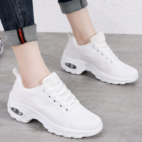New soft-soled lightweight dance shoes, specifically designed for tap dancing, ghost walking shoes, square dance shoes, women's dance shoes, sports shoes