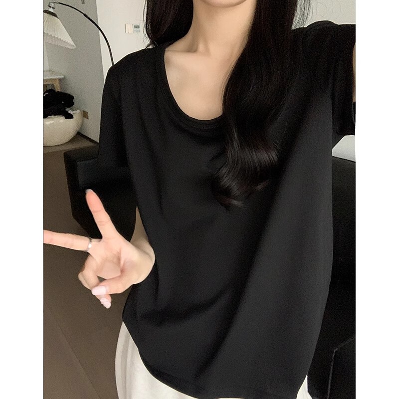 ピンクのU襟の幅の松の肩の半袖のtシャツの女性の夏の2025新型の怠惰なカジュアルな純色の半袖のtシャツの上着|undefined