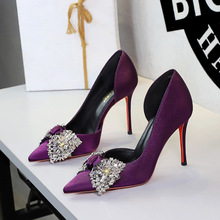 9267-H159 European and American sexy super high heels side hollow out women's shoes, rhinestone bow pointed shallow mouth slim single order shoes