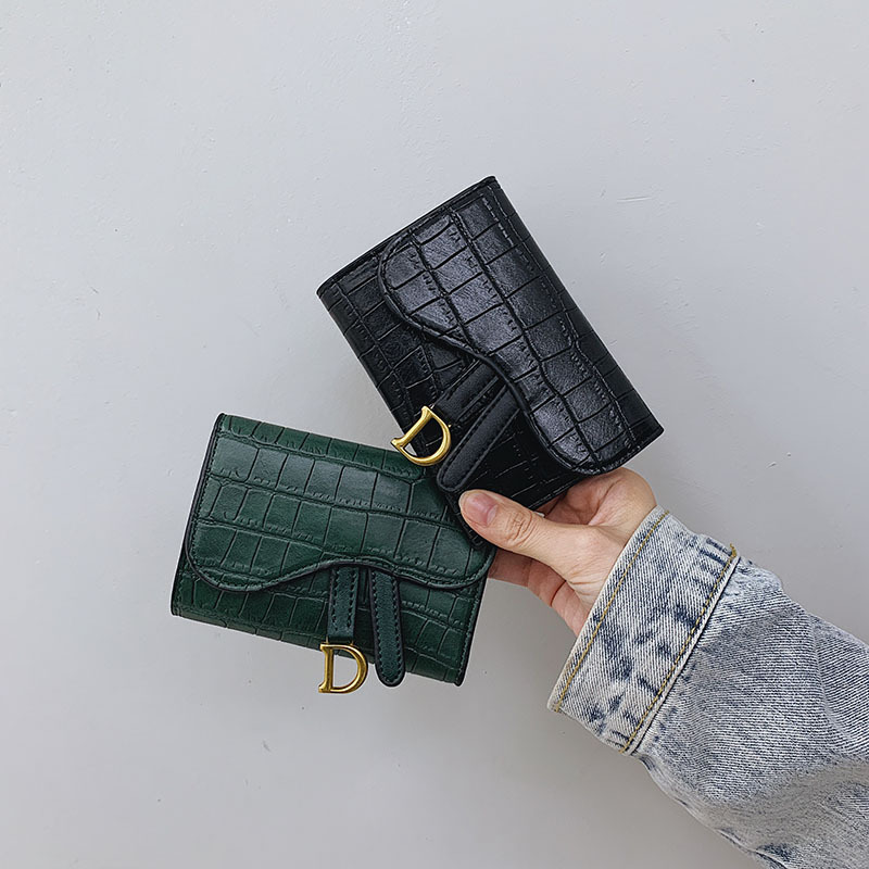 ins small wallet women's short 2022 new Korean version crocodile pattern embossed D-shaped buckle coin purse three-fold card bag trendy