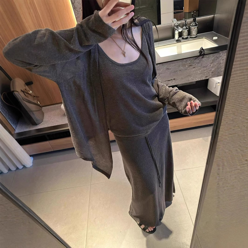 Super Soft and Super Soft 1 Lazy Style Loose Long-Sleeved Knitted Cardigan + Camisole + High-Waisted Skirt Three-Piece Suit