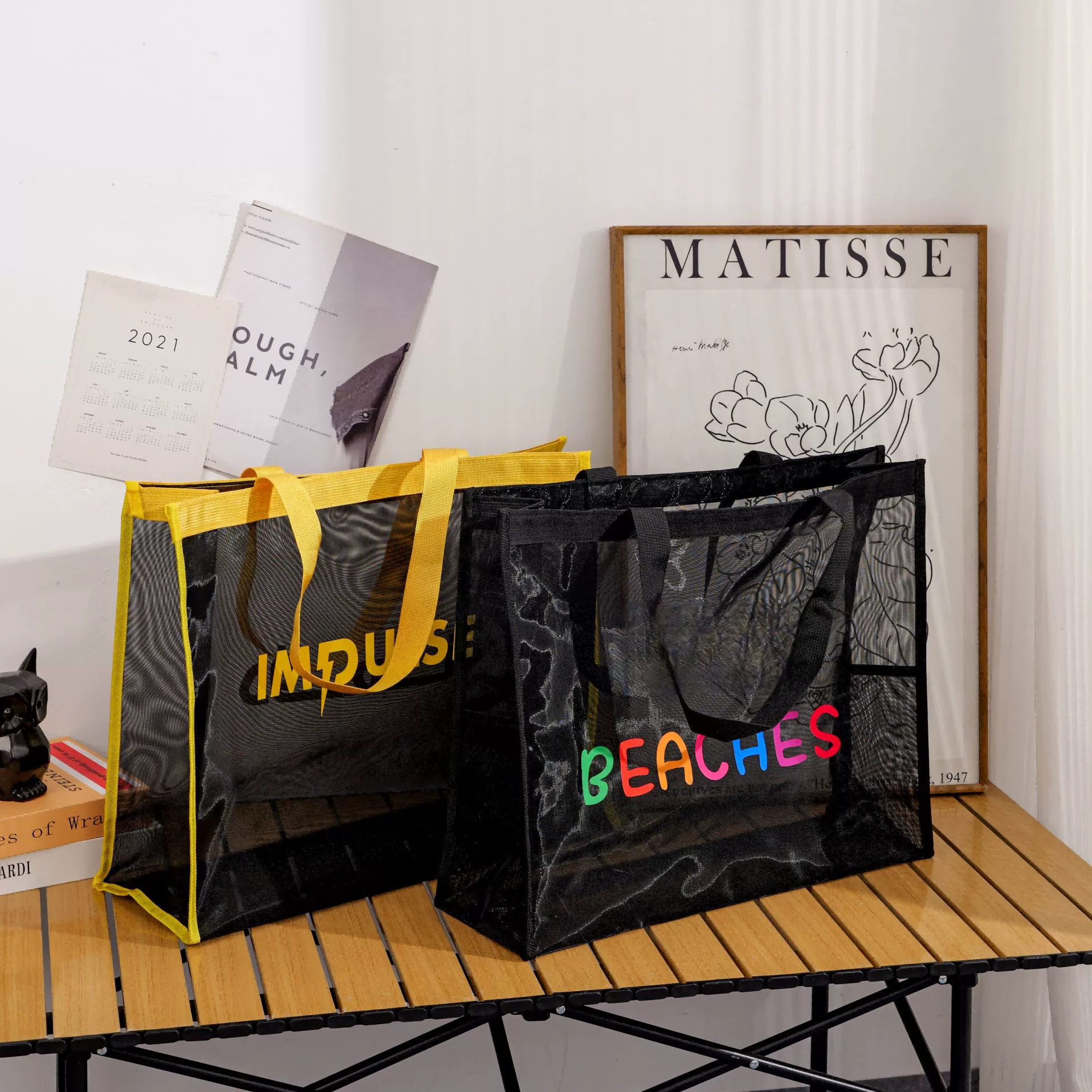 Производитель Yama специализируется на сетчатых сумках для оптовой торговли и печати популярной одежды, больших, средних и маленьких европейских и американских сумок.