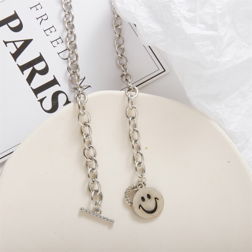 Hip Hop Smiley Face Alloy Necklace Wholesale display picture 3