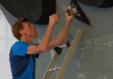 ���Ҷ����������ķ��g�汧ʯ��ʯ�\�����c�ĵ���߅