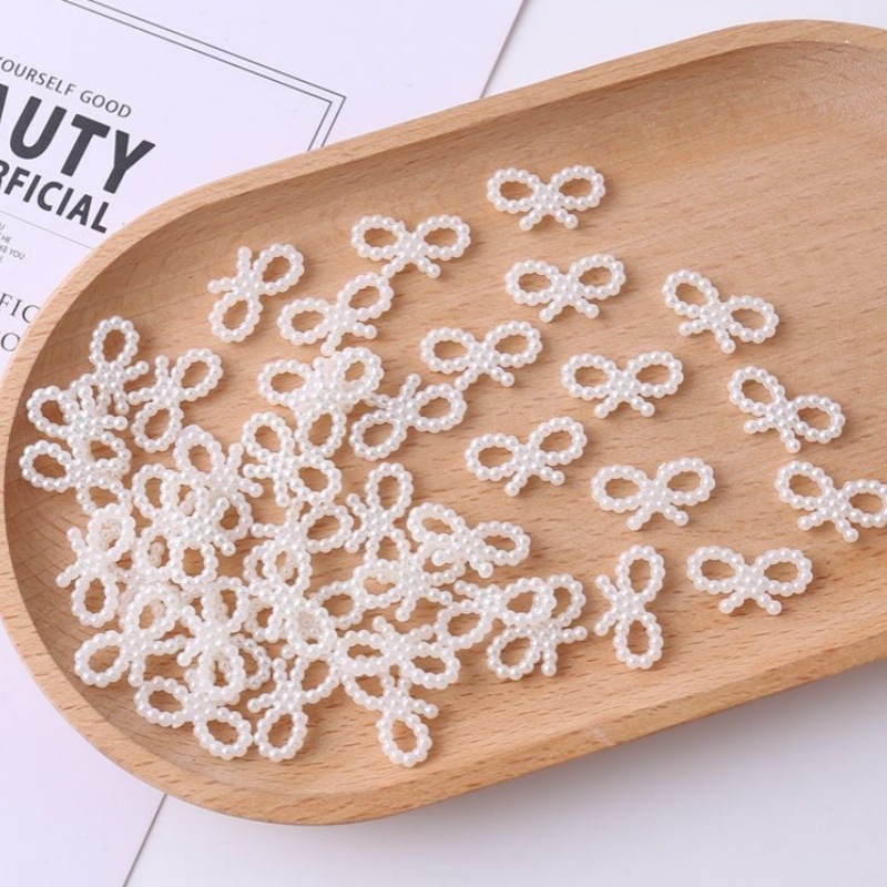 少女款镂空米色贴片