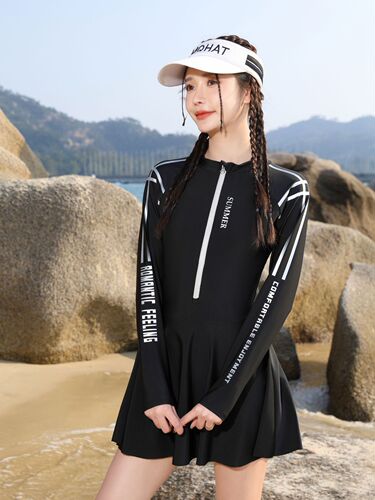 Women's One-piece Swimsuit with Advanced Design, Skirt-style, Solid Color, Slimming, Long Sleeve, Stomach Covering, Instagram-style Swimsuit, Sun Protection, Quick-drying
