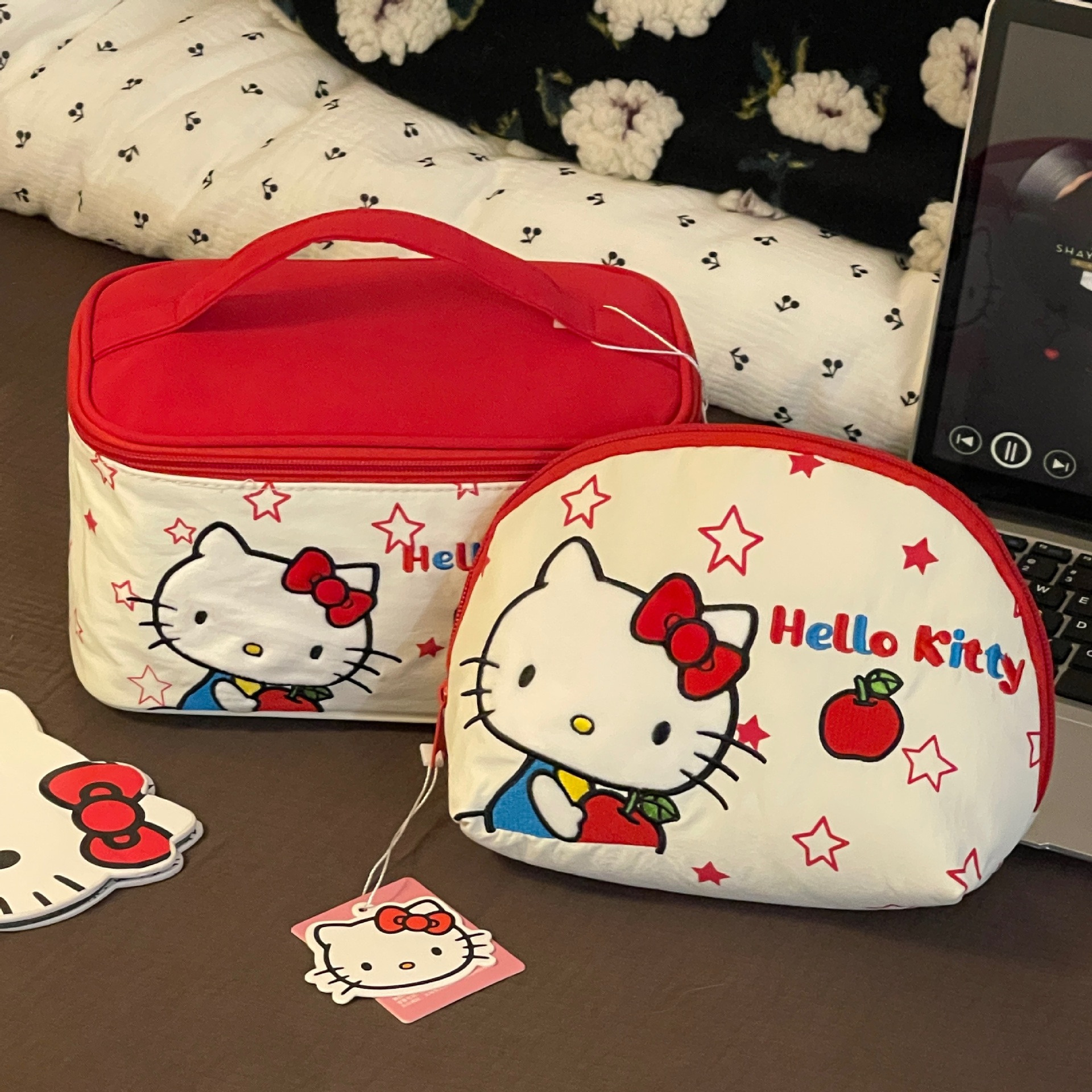 Cute Kitty Shell bolsa de maquillaje portátil para mujeres, bolsa de almacenamiento de viaje de lápiz labial de gran capacidad, bolsa de lavado multicapa