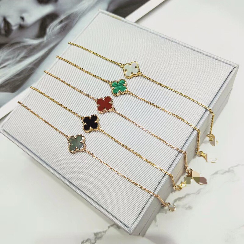 Mini Four-Leaf Clover Bracelet for Women, Plated with 18K Rose Gold, Featuring Natural Red Agate, Mother-Of-Pearl, and Onyx, Simple and Versatile