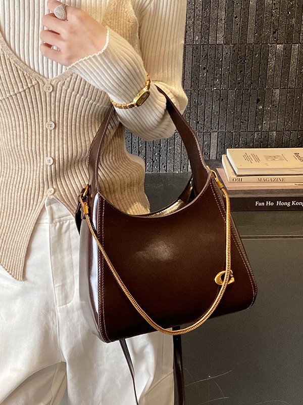 Bolsa de hombro Europa y América primavera y verano nuevo estilo perezoso bolso de brazo de viaje versátil de gran capacidad bolso de hombro de color sólido bolso de mujer