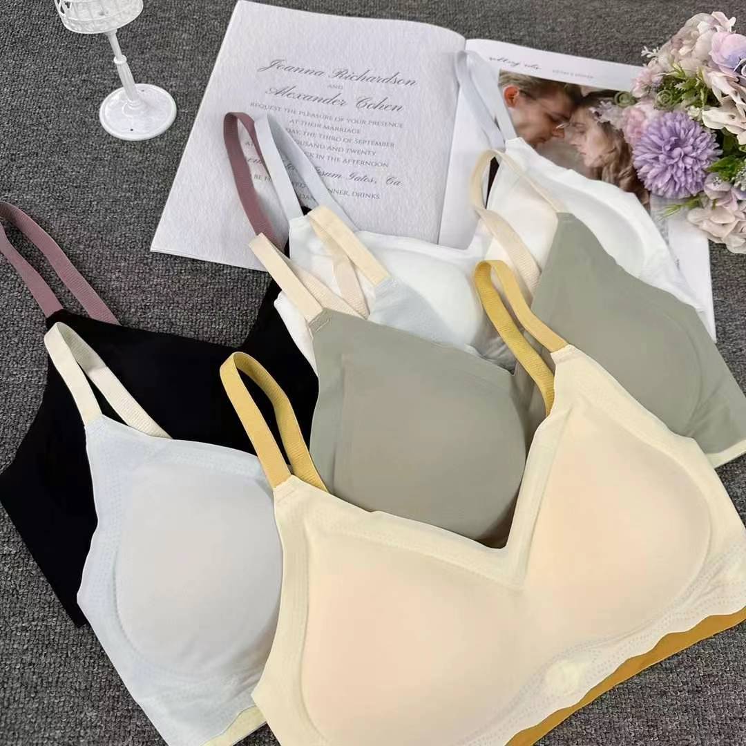 Nuevo estilo de verano brillante sin marcas cómodas ropa interior brillante sexy desnudo sujetador contra el pecho contra la caída del sujetador