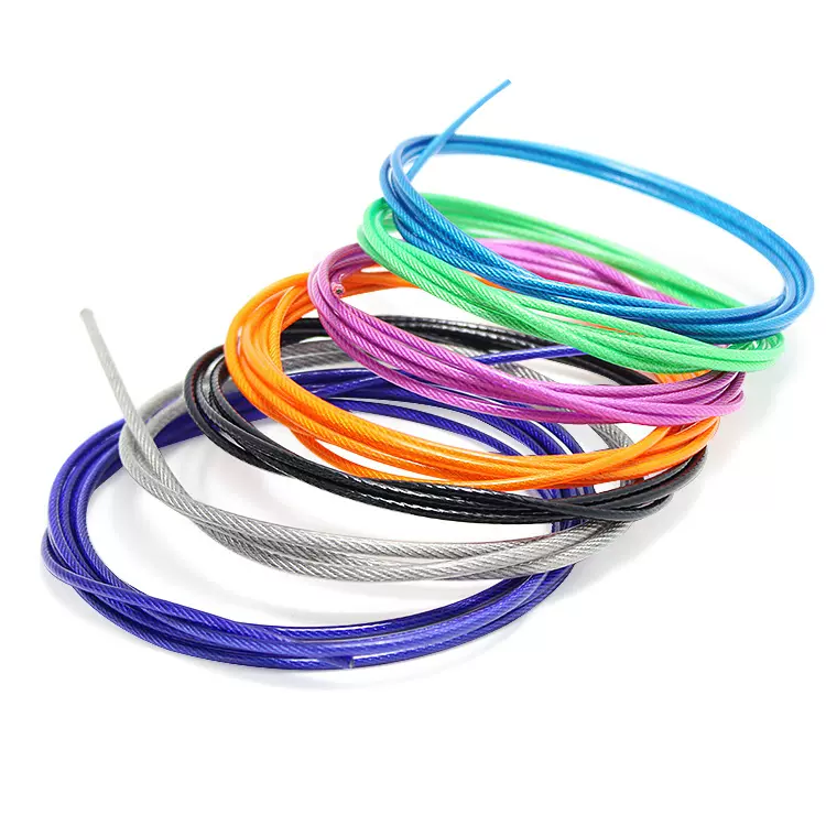 狗狗包塑钢丝绳3mm4mm5mm猫狗牵引绳用包胶无味跳绳镀锌拉绳