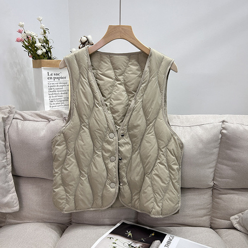 Down jacket vest for women, slim-fitting and slender, lightweight, can be worn as a top jacket or shoulder vest. 2025 spring new white goose down outerwear