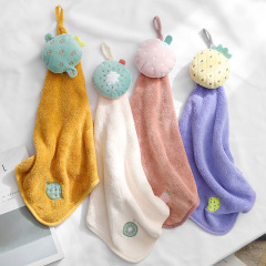 ハンギングハンドタオル新しい単層吸収性キッチンコーラルベルベット子供用ハンドタオルラグかわいい男性と女性のハンドタオル