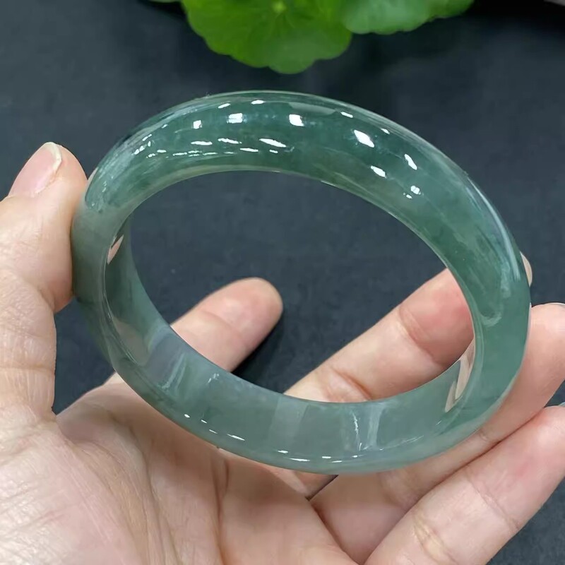 Burmese Jade Glutinous Jade Jade Bracelet Women's Ping An Bracelet Natural Oil Green Bracelet for Girls' Bracelet Holiday Gift Burmese Jade Glutinous Jade Jade Bracelet Women's Ping An Bracelet Natural Oil Green Bracelet for Girls' Bracelet Holiday Gift