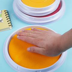 Kindergarten children graffiti DIY palm print mud finger painting color seal painted ink mud disc stamp pad