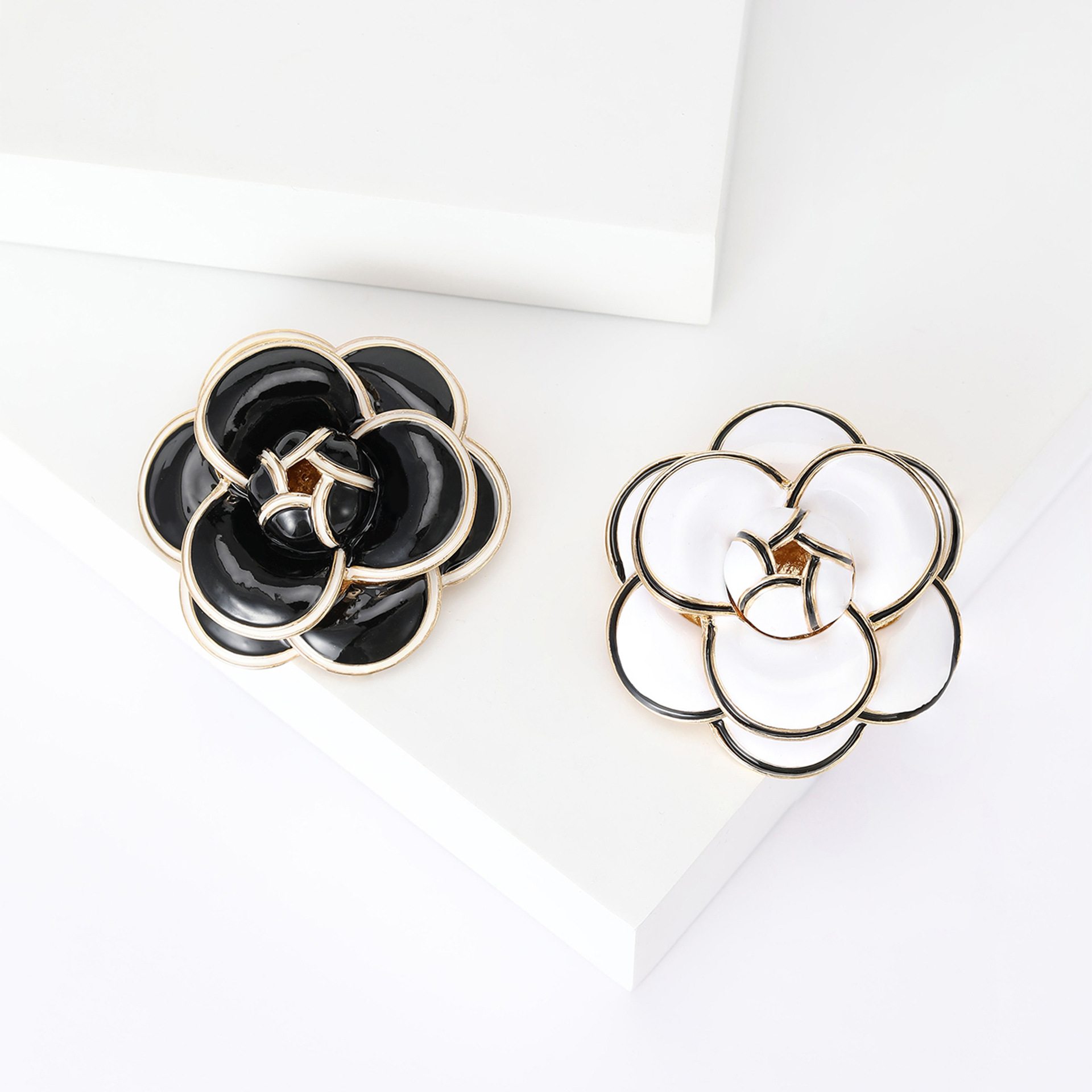 Korean-style Alloy Enamel Camellia Brooch, Simple Elegant Accessory For Coats And Suits, Anti-slip Pin_voghion.com
