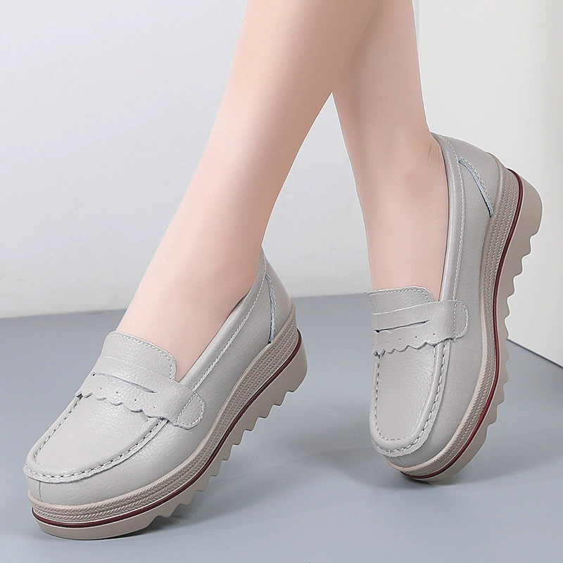 Трансграничная женская обувь большого размера 42 на толстой подошве на платформе, двухслойная кожаная повседневная женская обувь без шнуровки на танкетке в корейском стиле, женская обувь из воловьей кожи
