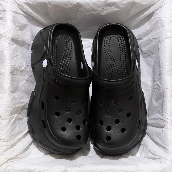 Black [The main picture is 7cm taller]