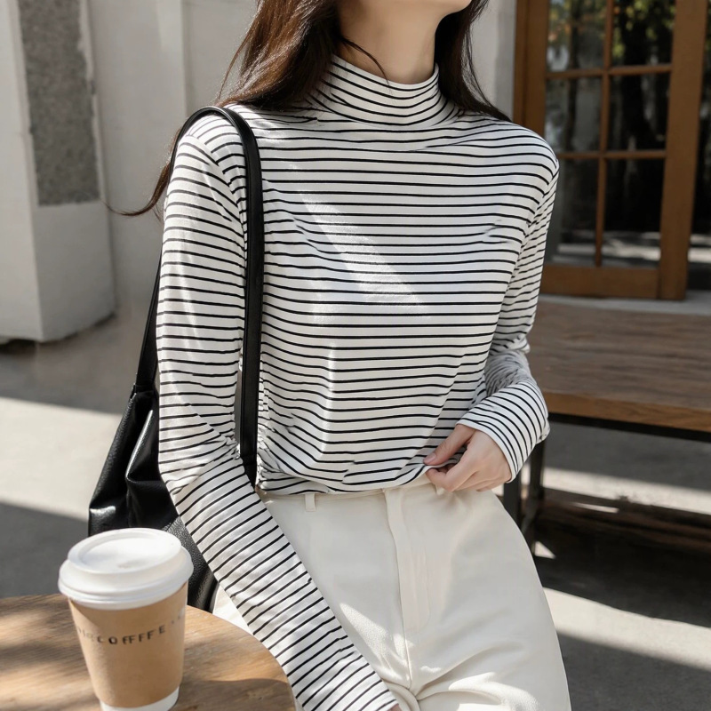 2026 Autumn Women's Slimming Off-Shoulder Base Shirt, Warm and Elastic, Versatile for Daily Commuting, Striped Basic Style 2026 Autumn Women's Slimming Off-Shoulder Base Shirt, Warm and Elastic, Versatile for Daily Commuting, Striped Basic Style