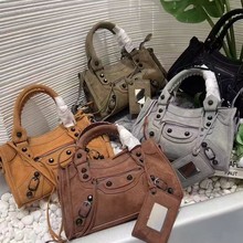 B�Ҹ߰汾�TᔙC܇��������ĥɰ���ذ���Ƥ��ʿ�D��б�籣�g���