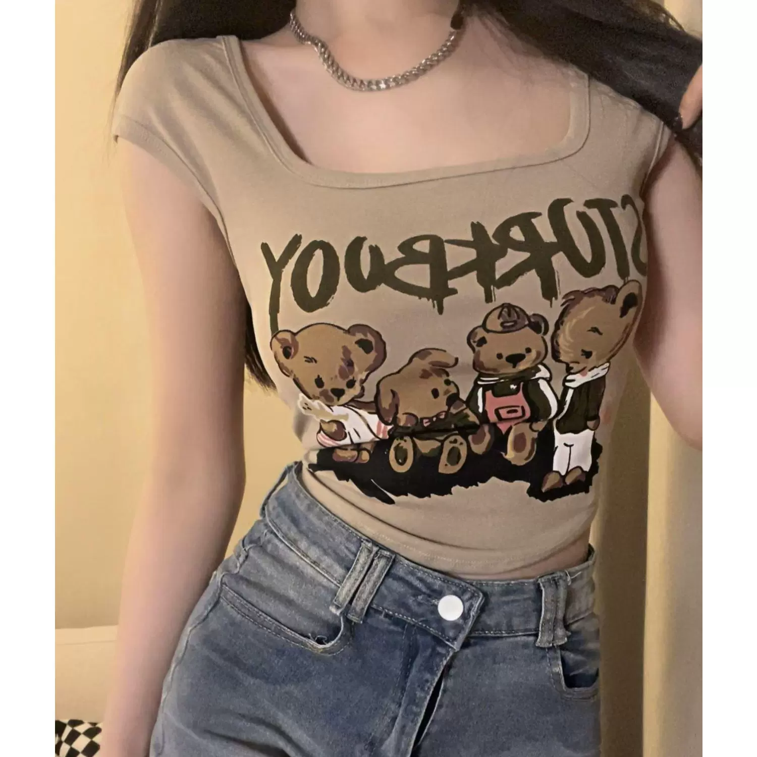 小熊印花辣妹背心女设计感百搭露背带胸垫修身打底美背短上衣夏季