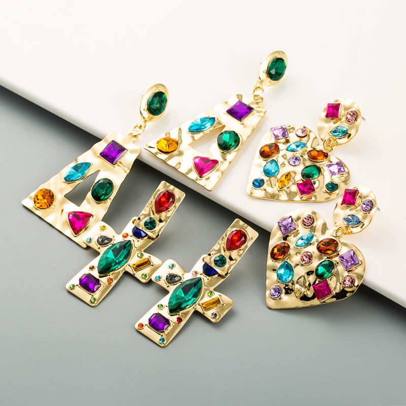 European And American Fashion Heart-shaped Earrings Alloy Paint Color Rhinestone Earrings display picture 3