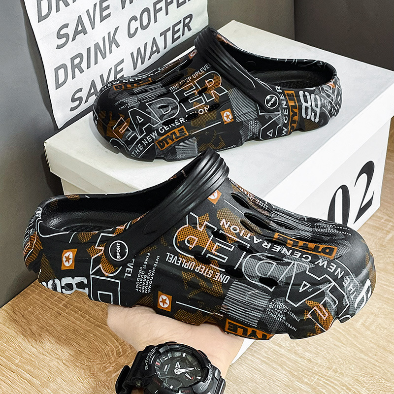 Camouflage Cave Shoes 2023 New Style Baotou Sandals Men's Beach Shoes Casual Garden Shoes Printed Sandals Men's Wholesale