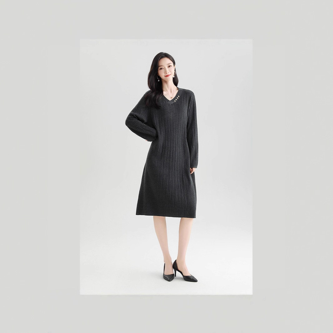 GraceChic 2025 Autunno Nuovo Scollo a V Lavorato a Maglia Taglie Forti Moda Donna Snellente Casuale Tinta Unita Abito Lungo_voghion.com