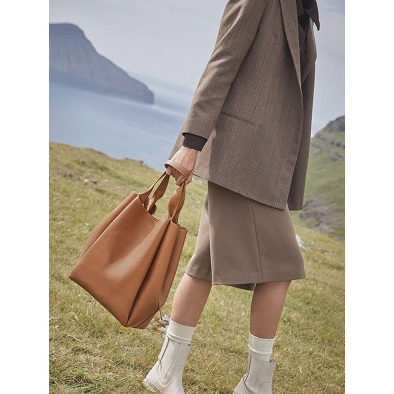 French Niche Design Polene New Shopping Bag Single Shoulder Satchel Armpit Tote Large Capacity Mommy Bag