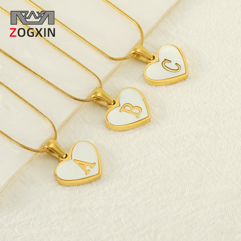 Transfronterizo ins estilo simple titanio acero Shell 26 letras inglesas amor colgante hembra 18K Acero inoxidable carta collar hembra