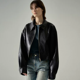 女式针织衫;女式牛仔裤;女式T恤