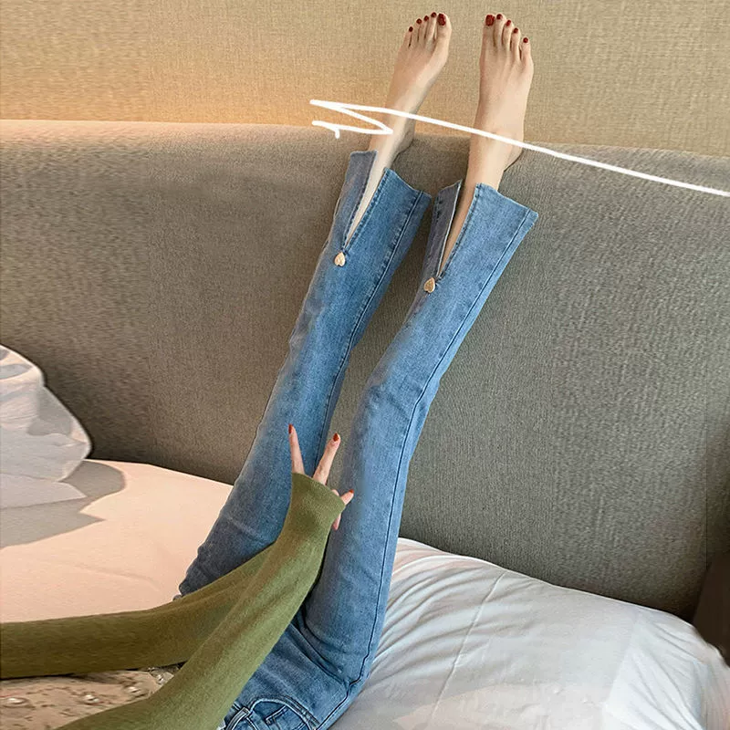 Маленький человек с открытой вилкой микро-расклешенными брюками женский дизайн чувство ниши летом