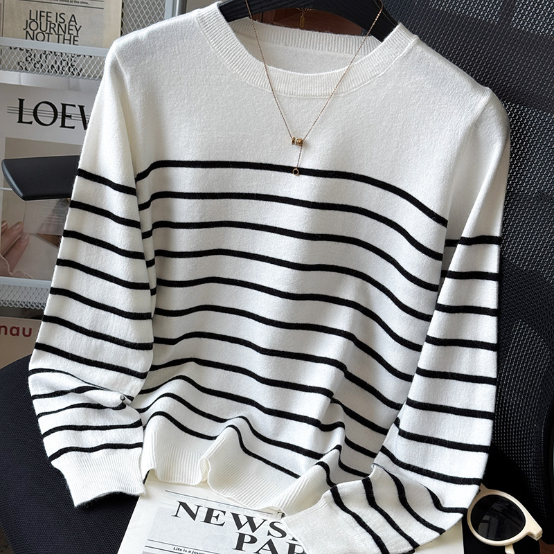 The Classic Versatile Stripes of the Whole Universe Z Love! Tencel Wool ~ Great Feel! Women's Round Neck Knitwear