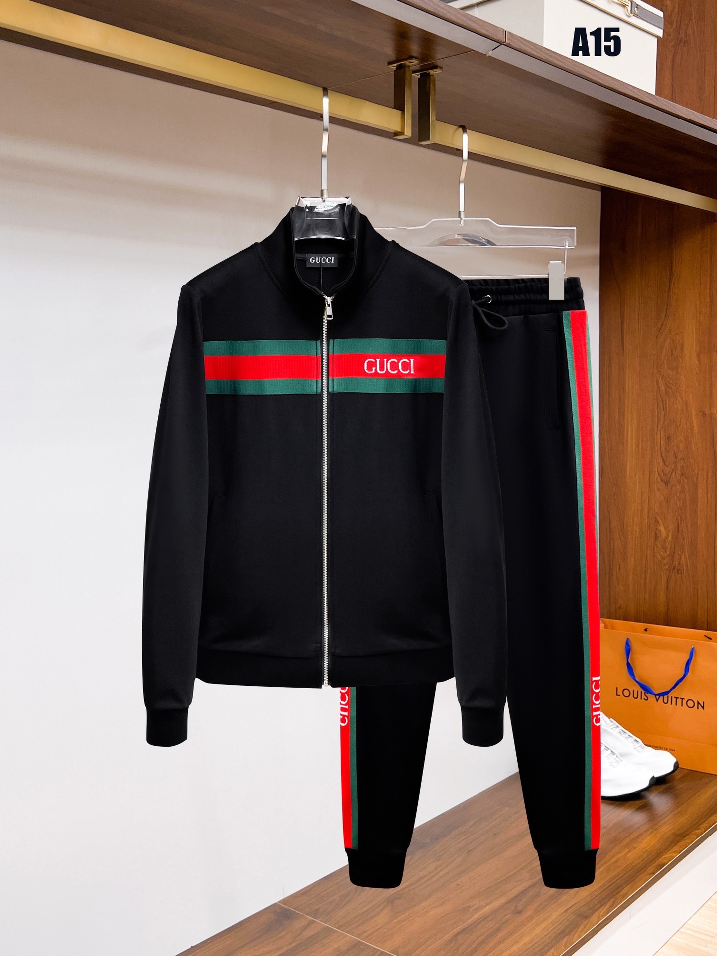 25 años de otoño y invierno de alta calidad nuevo estilo P casa marca de moda cardigan casual suéter deportivo conjunto de parejas